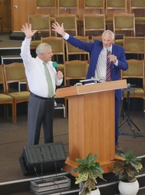 bruce preaching Ukraine 2